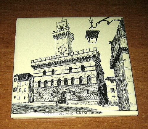 Mattonella con disegno palazzo - con,
