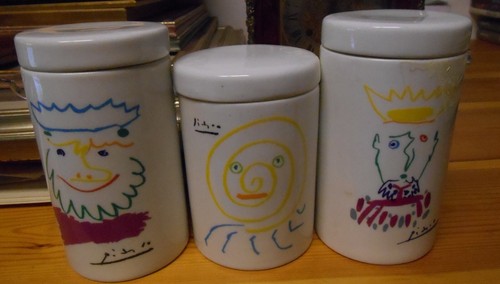 Tre contenitori ceramica - di,